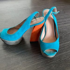 Chunky retro Vince Camuto heels